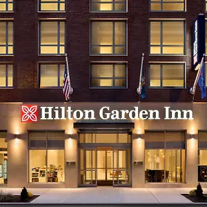https://hilton-garden-inn-new-york-times-sq.us-newyorkcity.com